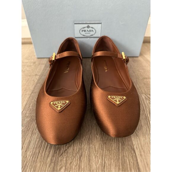 PRADA SATIN BALLERINAS SIZE 38 (8) $1050 - Picture 4 of 14